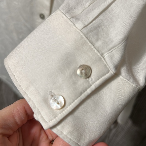 Rober Graham Classic Fit White Embroidered Button Down Shirt Sz XS - Picture 9 of 10